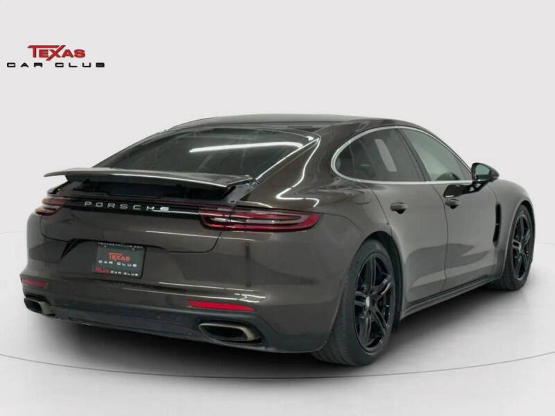 2020 Porsche Panamera