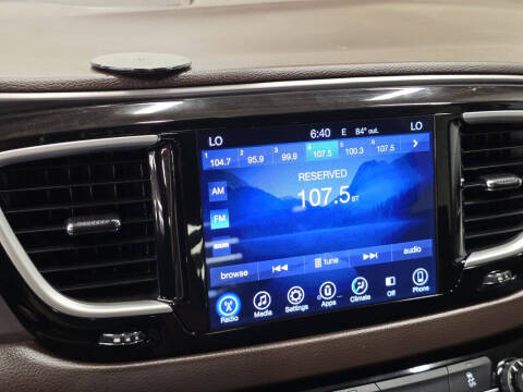 2017 Chrysler Pacifica Touring Plus
