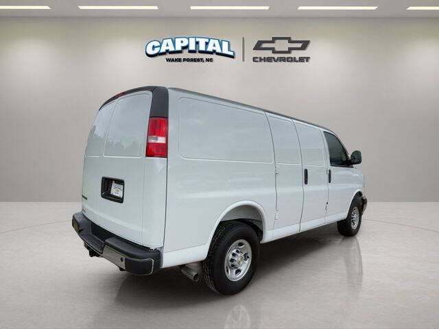 2025 Chevrolet Express 2500