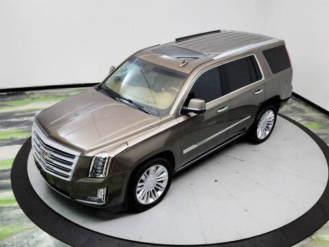 2016 Cadillac Escalade Platinum