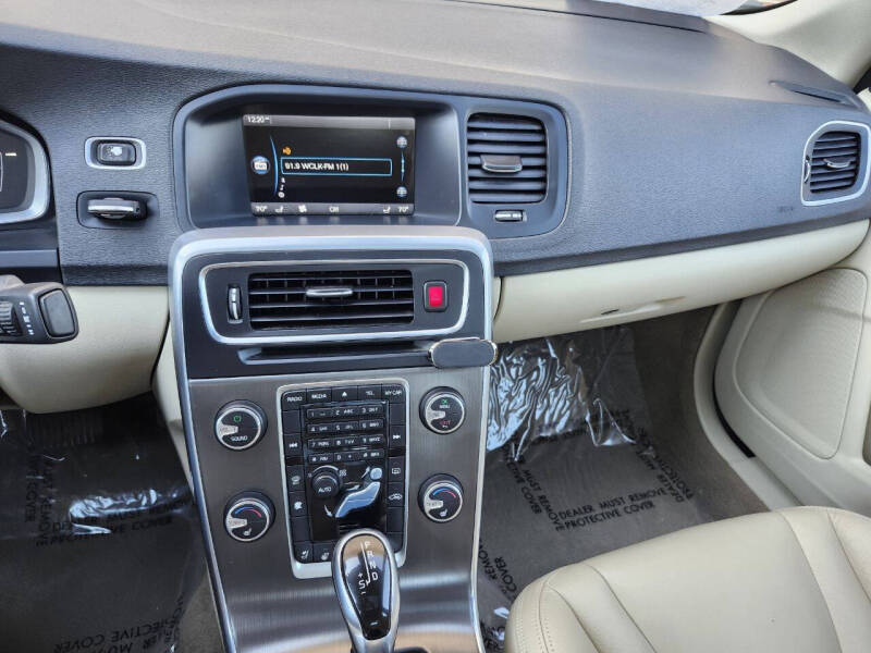 2014 Volvo S60 T5 Platinum