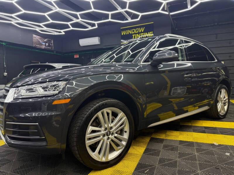 2018 Audi Q5 2.0T quattro Premium Plus