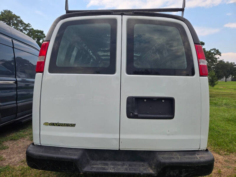 2023 Chevrolet Express 2500