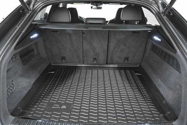 2022 Audi SQ8 4.0T quattro Prestige