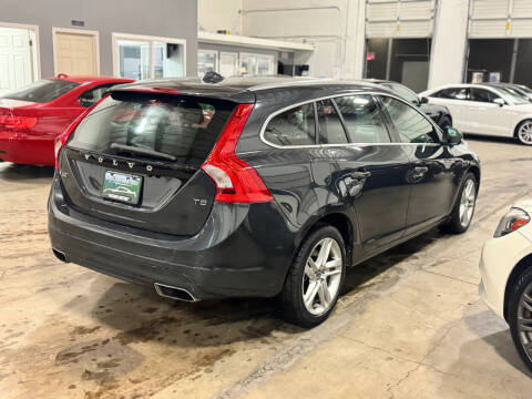 2015 Volvo V60 T5 Drive-E Platinum