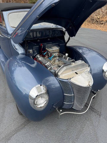 1940 Ford Deluxe