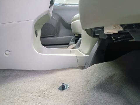 2019 Toyota Sienna XLE 7-Passenger Auto Access Seat