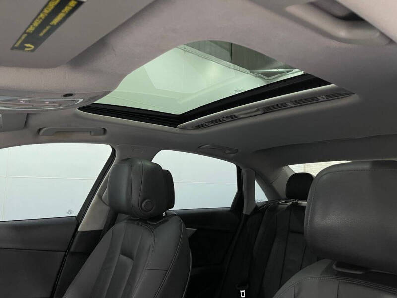 2017 Audi A4 2.0T quattro Premium Plus