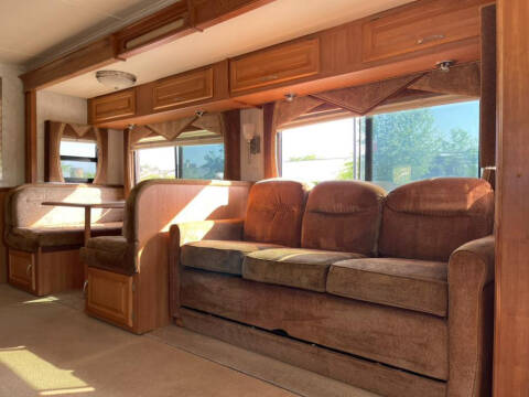 2007 Freightliner XCS Chassis