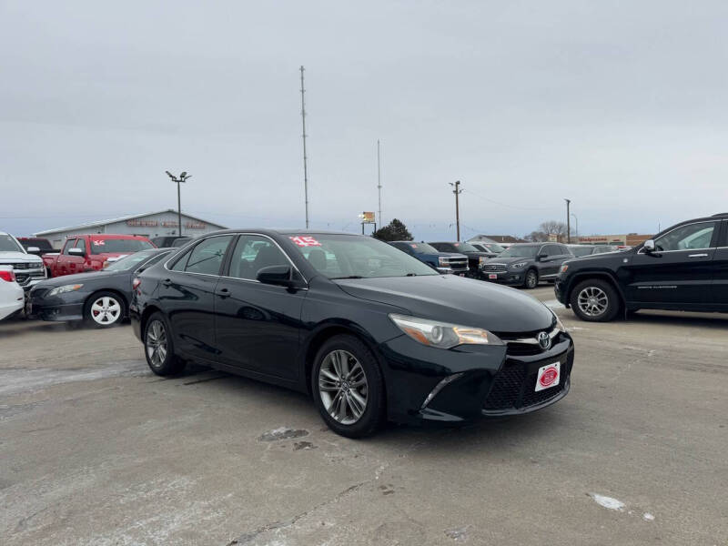 2015 Toyota Camry for sale at UNITED AUTO INC in South Sioux City NE