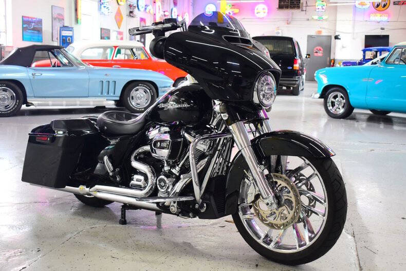 2017 Harley-Davidson Street Glide