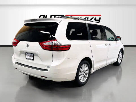 2017 Toyota Sienna