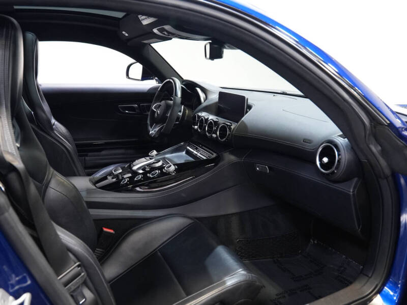 2017 Mercedes-Benz AMG GT