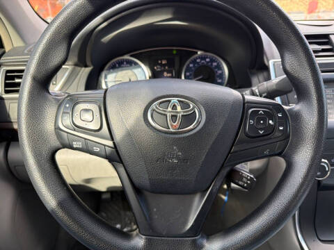 2016 Toyota Camry LE