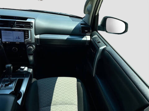 2023 Toyota 4Runner SR5