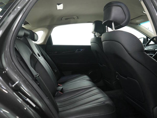 2024 Genesis G80 2.5T