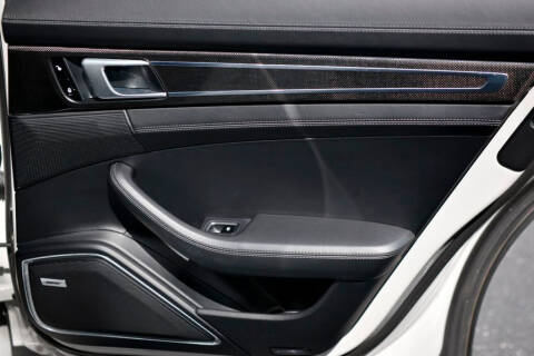 2018 Porsche Panamera Turbo S E-Hybrid