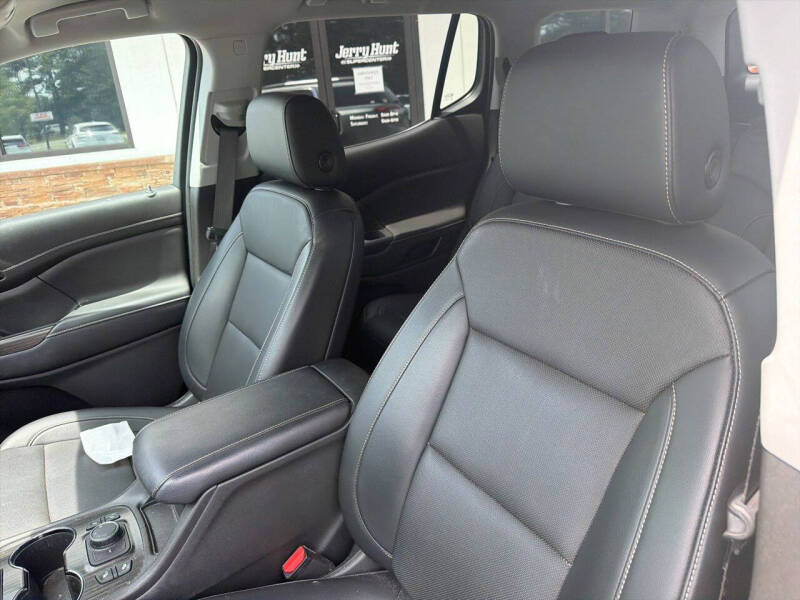 2021 GMC Acadia SLT
