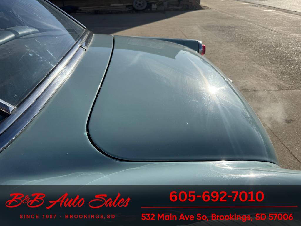 1952 Ford Crestline 115