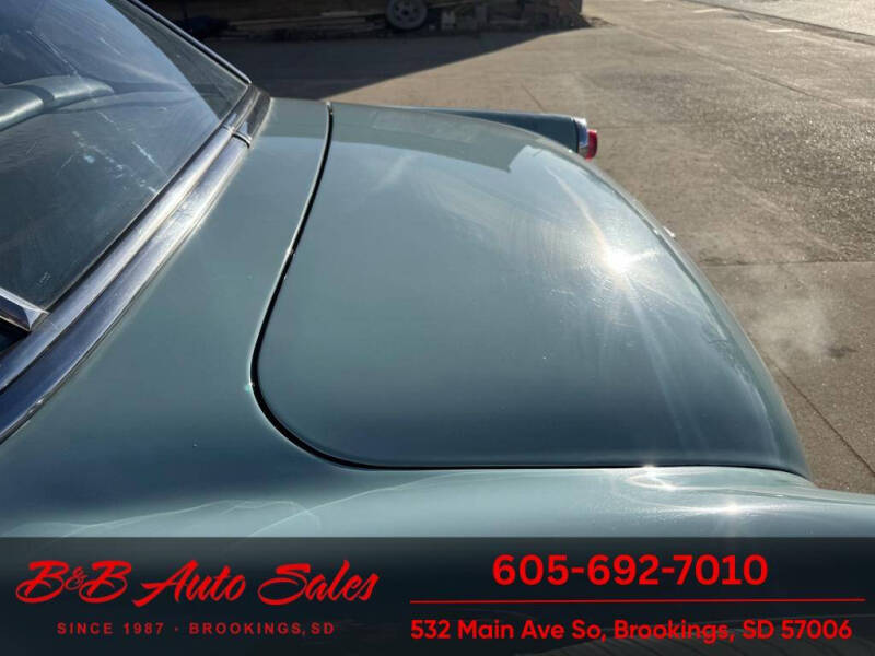 1952 Ford Crestline