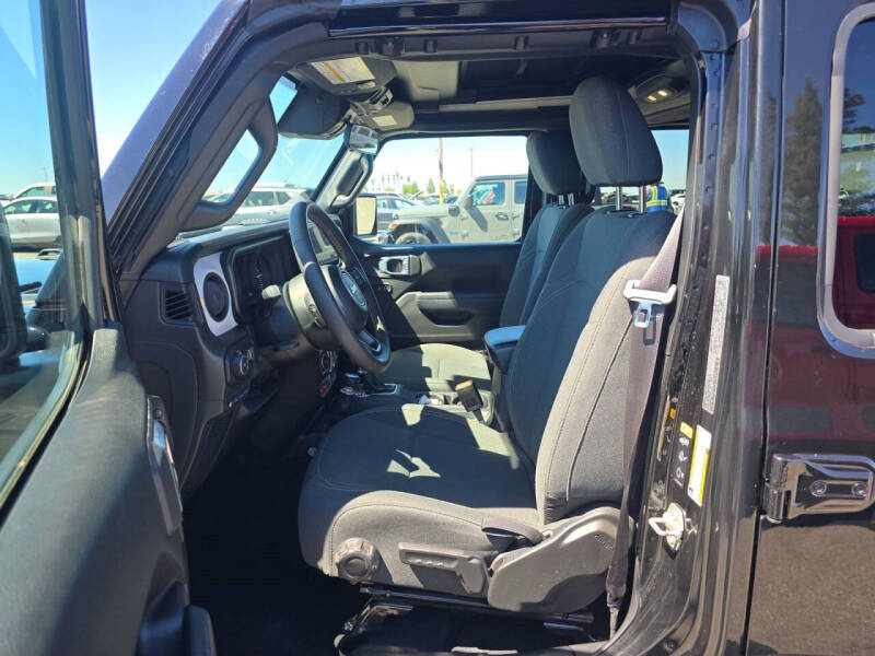 2024 Jeep Wrangler Willys 4xe