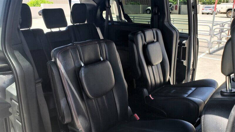 2016 Dodge Grand Caravan R/T