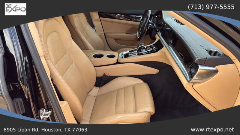 2017 Porsche Panamera