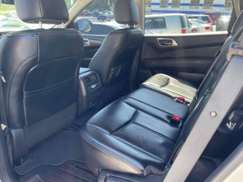 2017 Nissan Pathfinder S