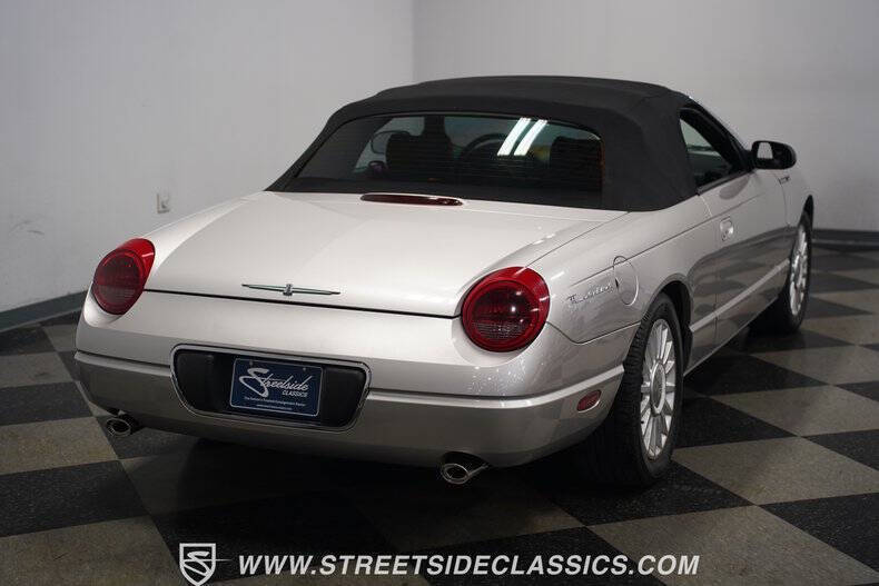 2004 Ford Thunderbird Deluxe