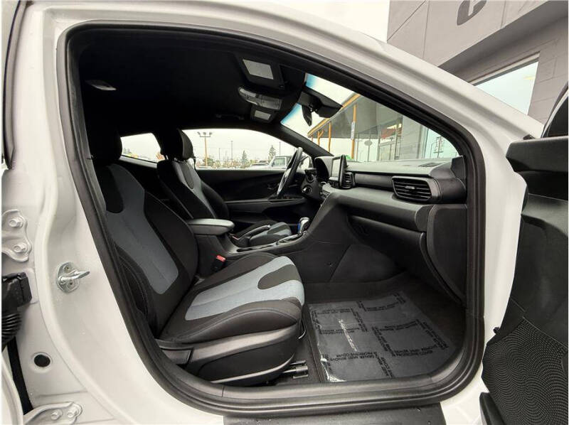 2020 Hyundai Veloster