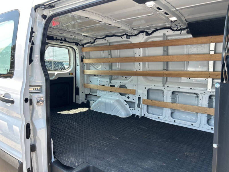 2025 Ford Transit