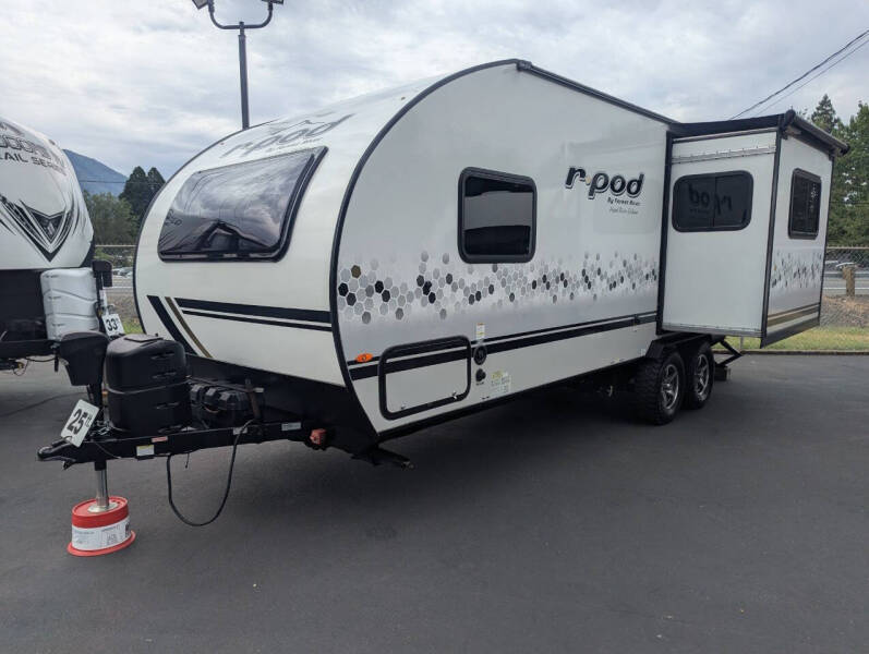2022 Forest River R-Pod 202 / 25ft