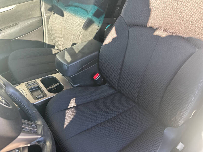 2012 Subaru Outback 2.5i Premium