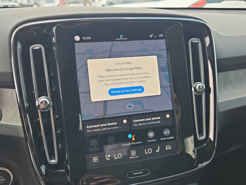 2026 Volvo XC40 B5 Core