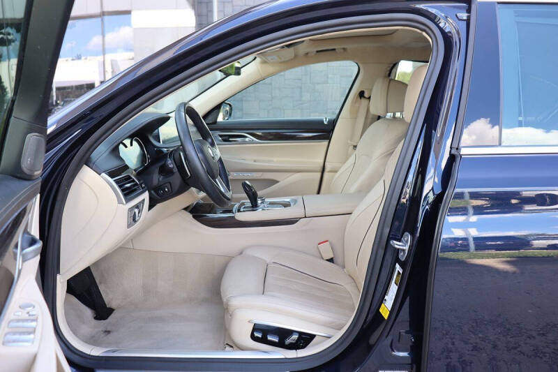 2016 BMW 7 Series 750i