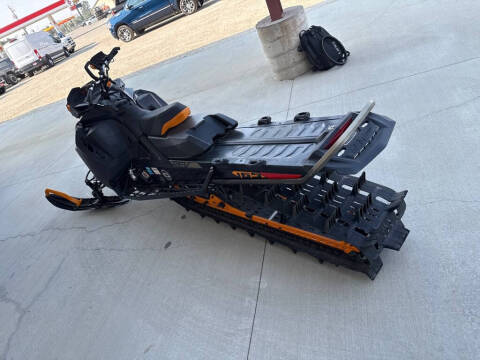 2020 Ski-Doo SUMMIT 800