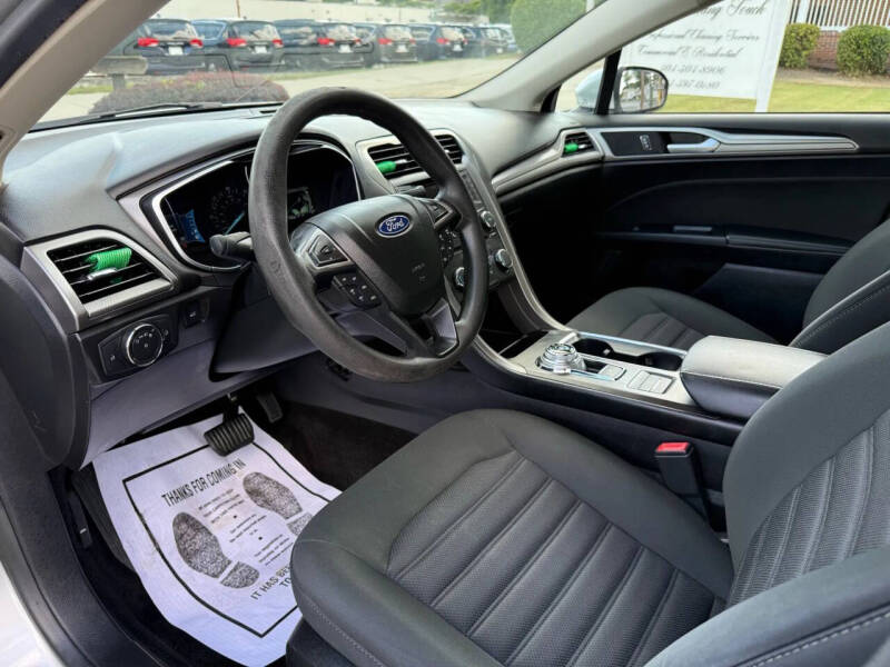 2018 Ford Fusion Hybrid SE