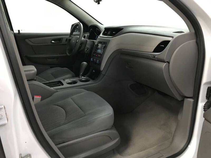 2017 Chevrolet Traverse LS