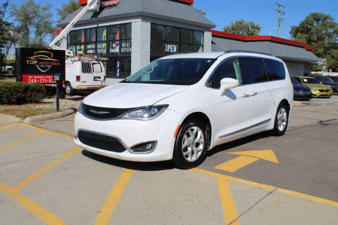 2018 Chrysler Pacifica Touring L Plus