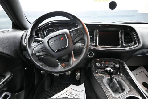2016 Dodge Challenger R/T Shaker