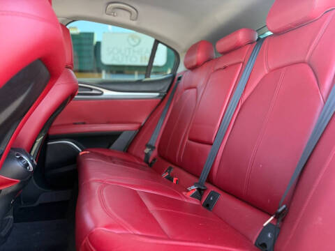 2018 Alfa Romeo Stelvio Sport