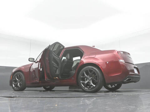 2022 Chrysler 300 S V6