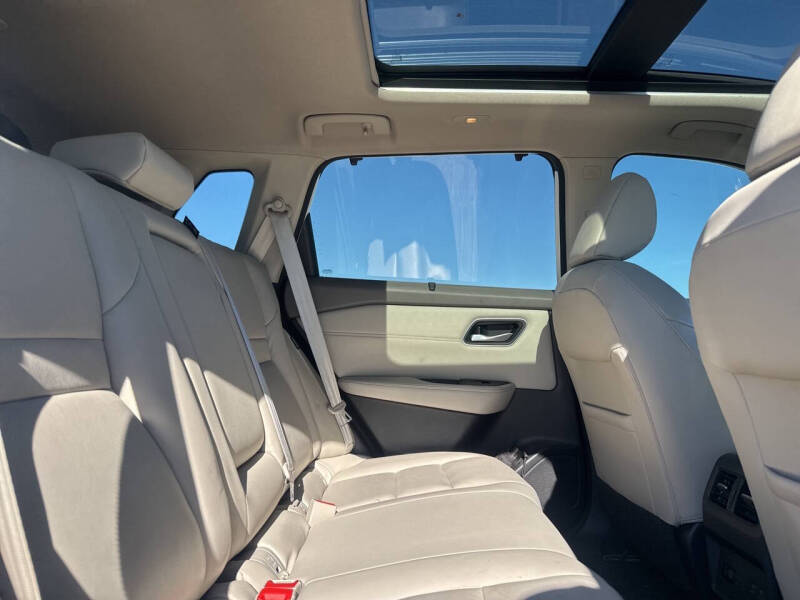 2021 Nissan Rogue SL