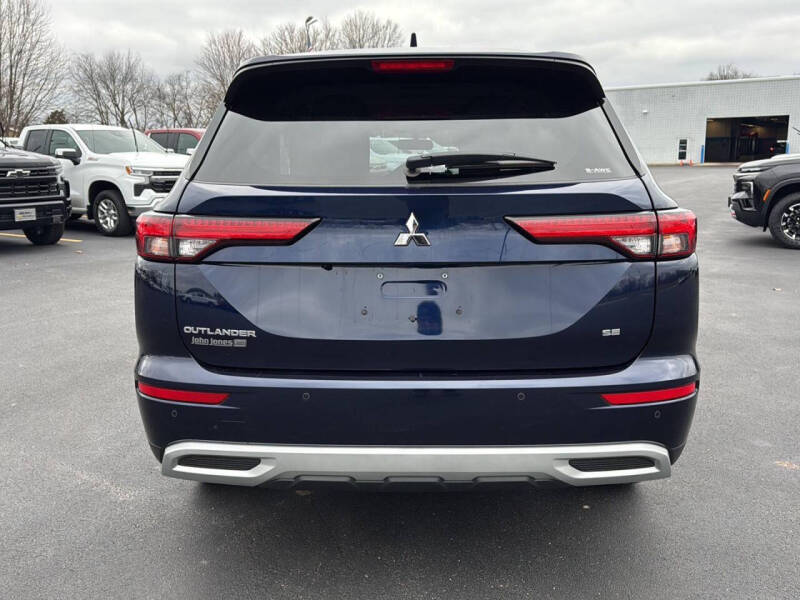 2022 Mitsubishi Outlander SE