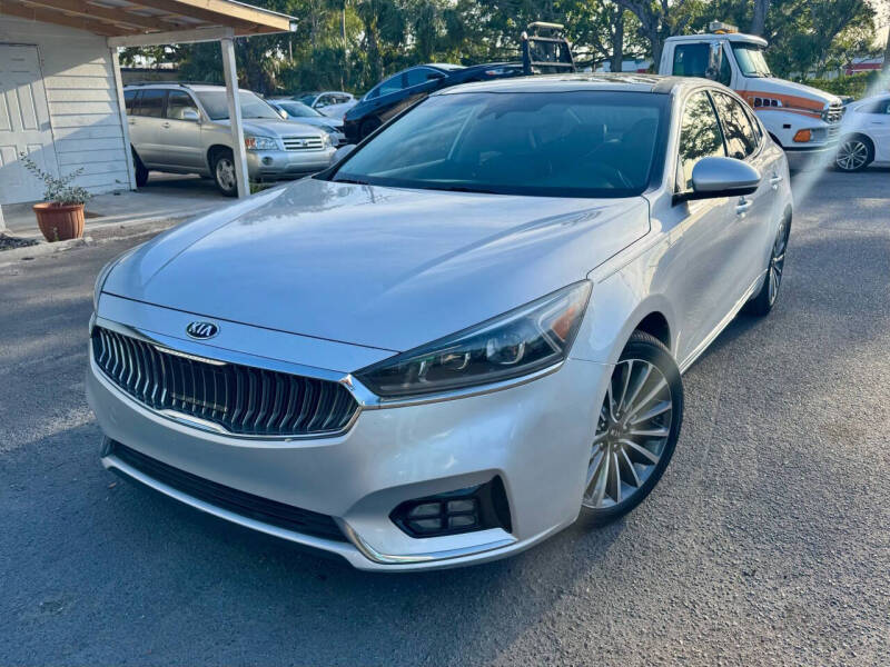 2017 Kia Cadenza Technology