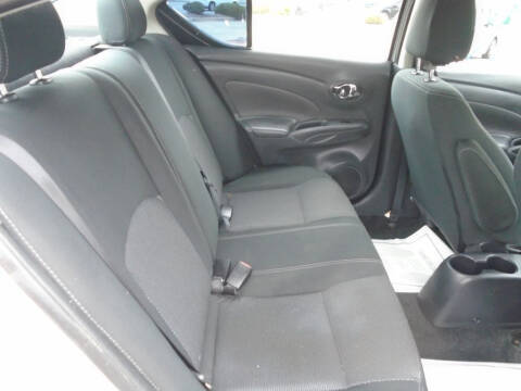 2017 Nissan Versa 1.6 SV