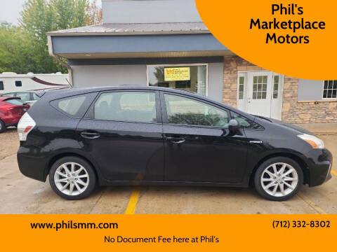 2014 Toyota Prius v Five