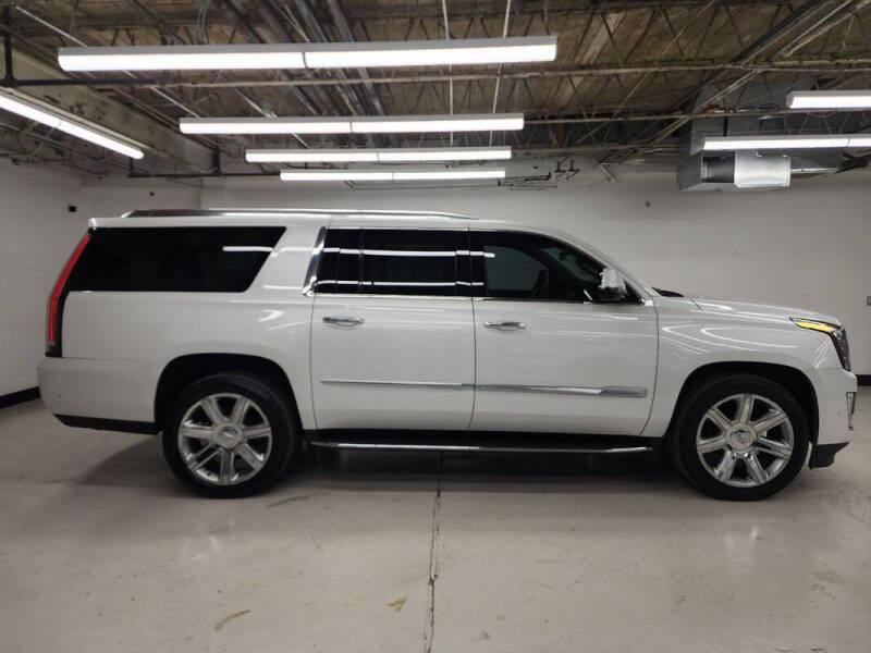 2020 Cadillac Escalade ESV Premium Luxury