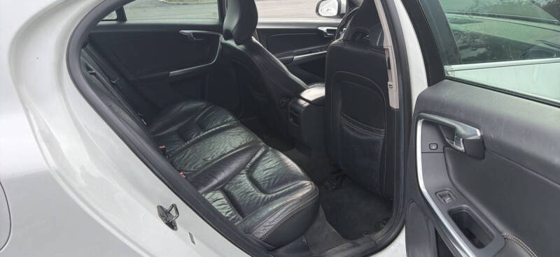 2012 Volvo S60 T6 R-Design