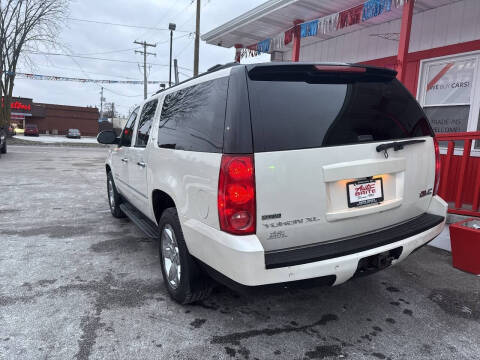 2011 GMC Yukon XL SLT